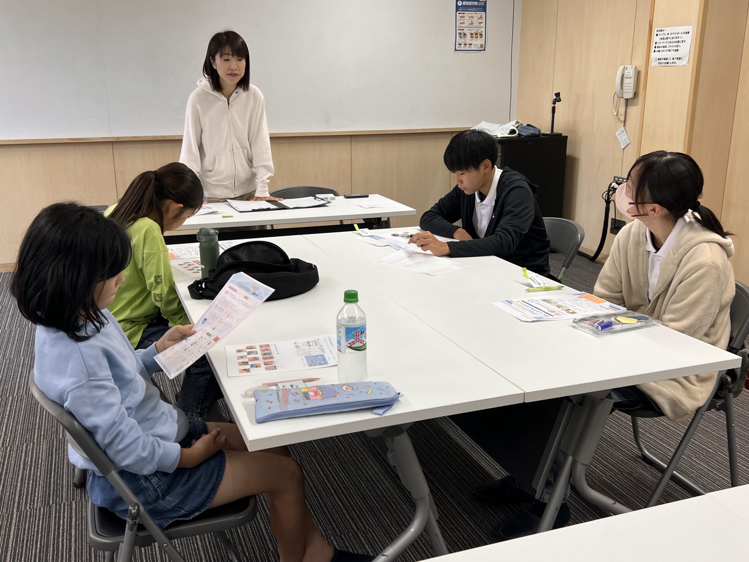 こども実行委員会で、こどもドまんなかフェスについての打ち合わせ